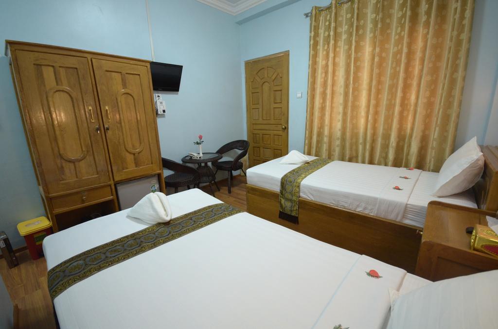 Inlay Palace Hotel Nyaung Shwe Exterior photo