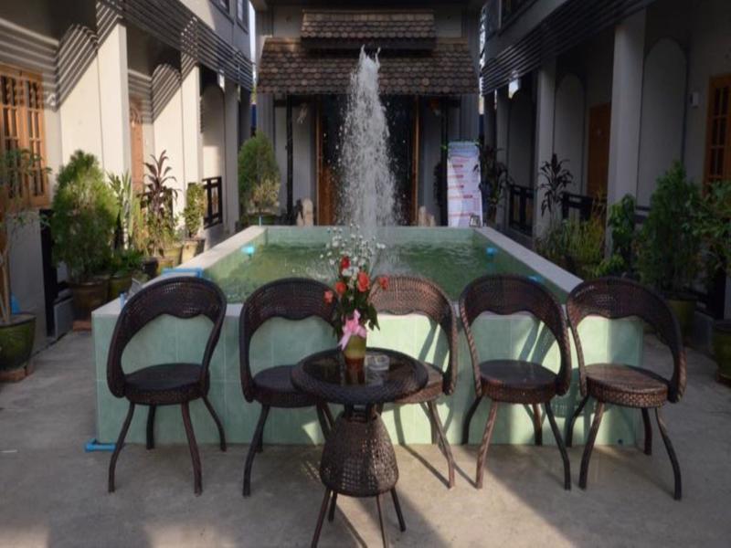 Inlay Palace Hotel Nyaung Shwe Exterior photo