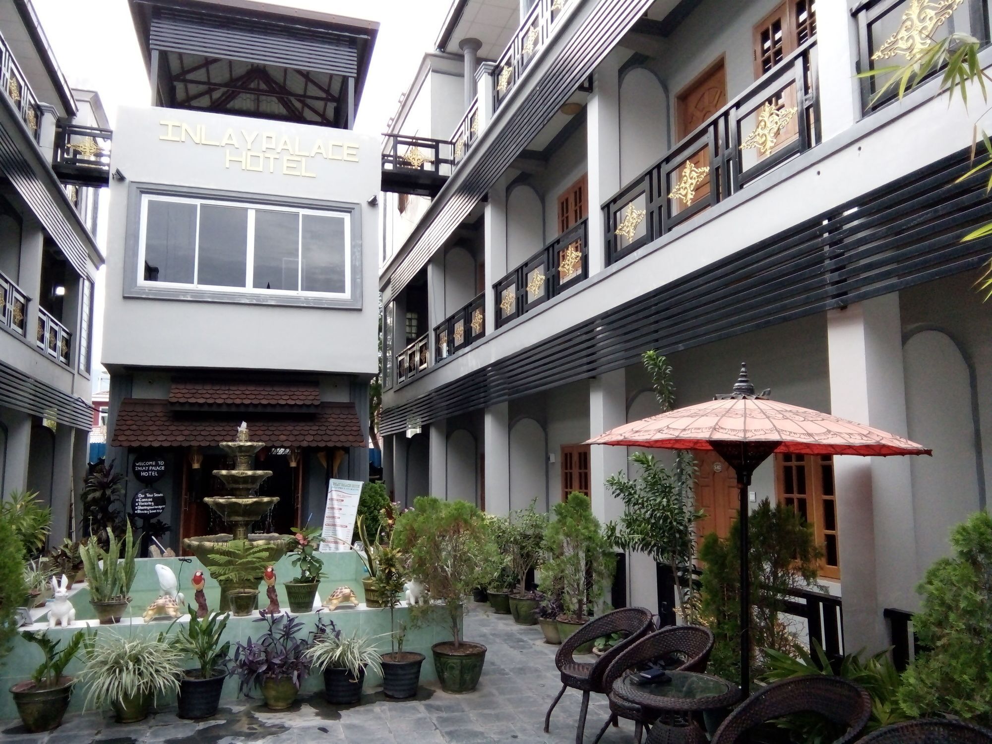 Inlay Palace Hotel Nyaung Shwe Exterior photo